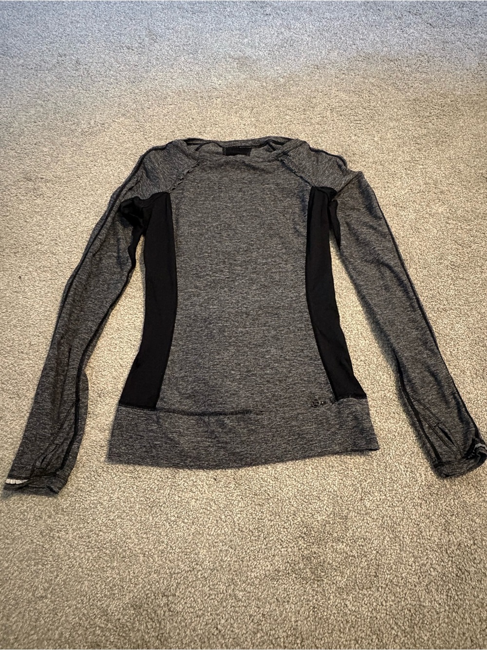 lululemon athletica Heather Gray Long-Sleeve Top with Black Side Panels